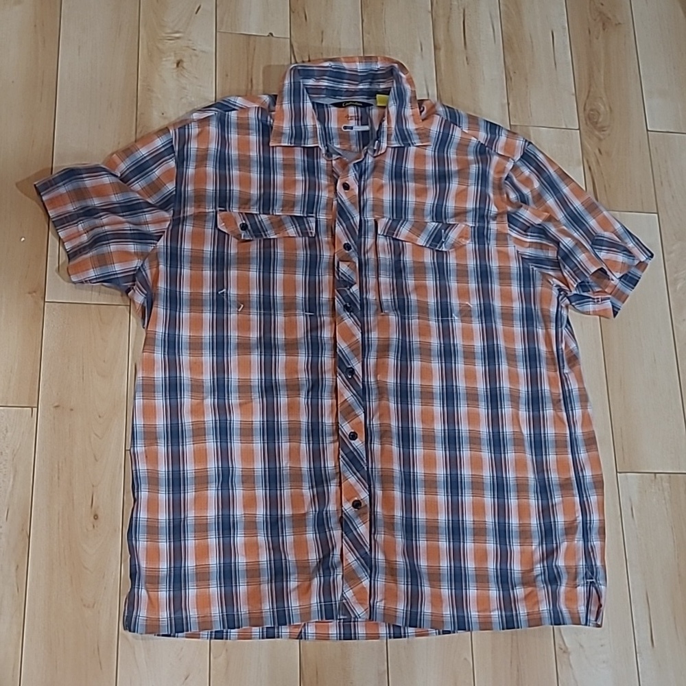 Cabela's men's XL short sleeved button up shirt